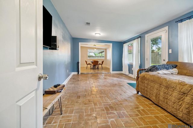 245 S Carrollton Ave, Baton Rouge, LA 70806
