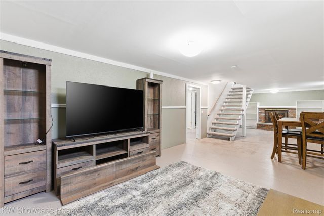 214 Willow Lane, Linden, MI 48451