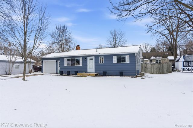 214 Willow Lane, Linden, MI 48451