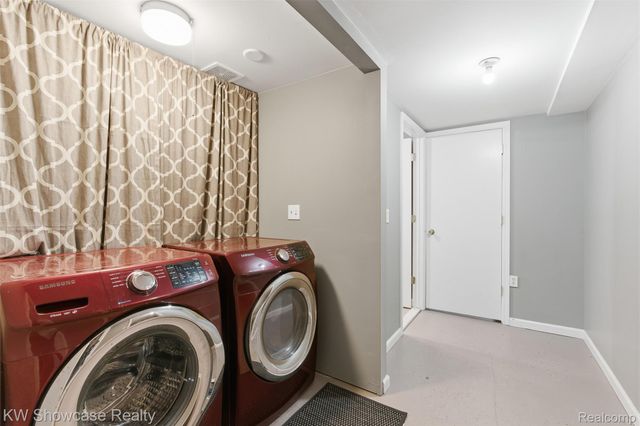 214 Willow Lane, Linden, MI 48451