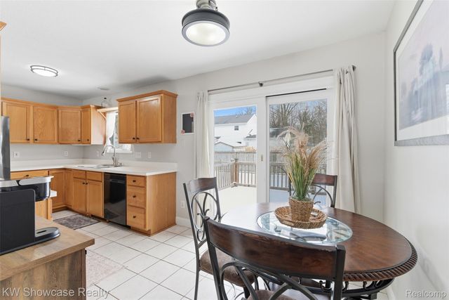 214 Willow Lane, Linden, MI 48451