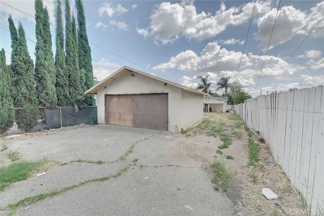 351 West Street, Upland, CA 91786