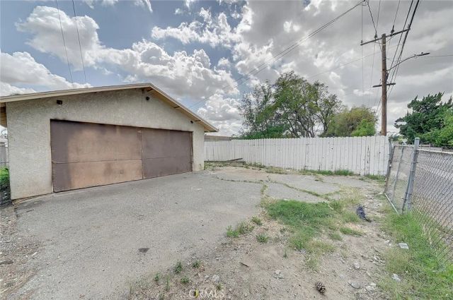 351 West Street, Upland, CA 91786