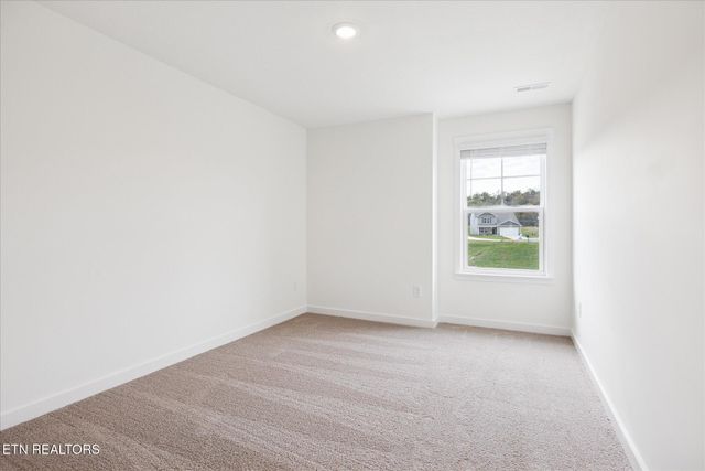 187 N Rolling Meadows Drive, Harriman, TN 37748