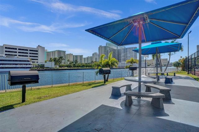 200 Leslie Dr 918, Hallandale Beach, FL 33009