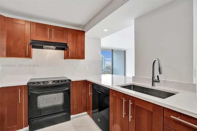 200 Leslie Dr 918, Hallandale Beach, FL 33009