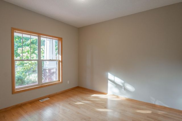 4108 Regent Avenue N, Robbinsdale, MN 55422