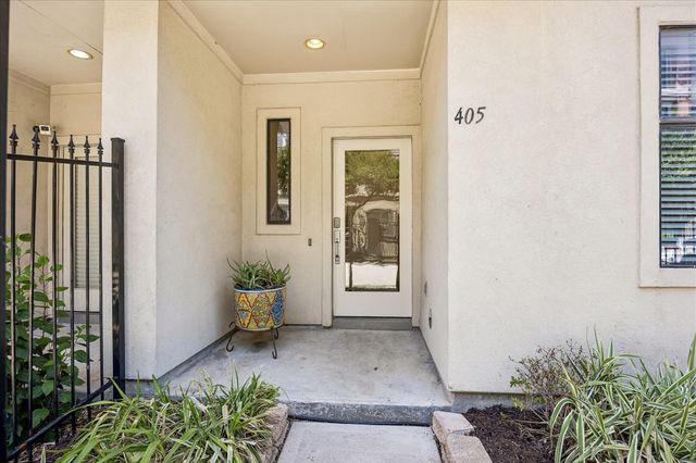 405 Jackson Hill Street, Houston, TX 77007