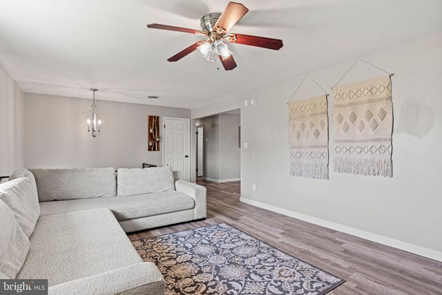 236 RIDGE HILL, Mechanicsburg, PA 17050
