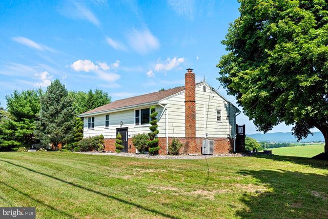 236 RIDGE HILL, Mechanicsburg, PA 17050