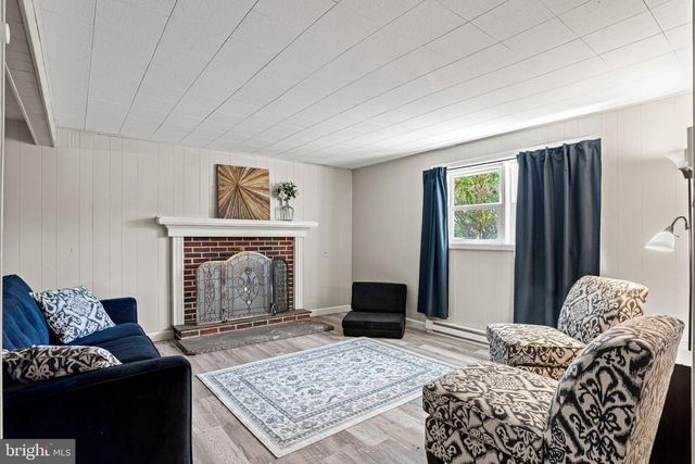 236 RIDGE HILL, Mechanicsburg, PA 17050