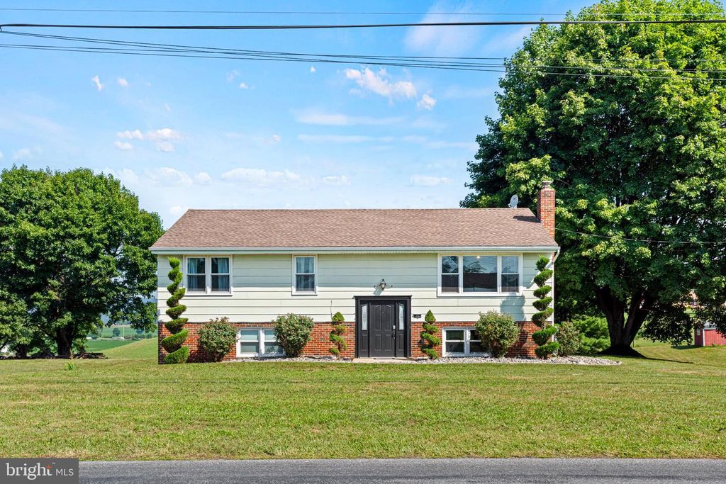 236 RIDGE HILL, Mechanicsburg, PA 17050