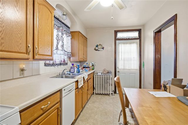 456 3rd St, Clairton, PA 15025