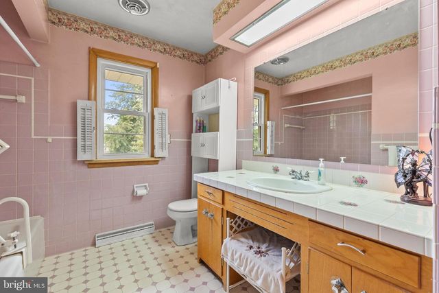 263 MCKINLEY AVE, Hanover, PA 17331