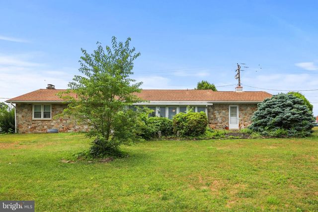 263 MCKINLEY AVE, Hanover, PA 17331