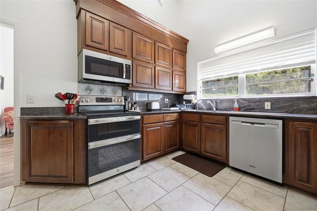 6605 NW 16TH PLACE, Gainesville, FL 32605