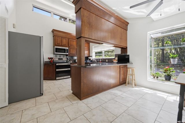 6605 NW 16TH PLACE, Gainesville, FL 32605