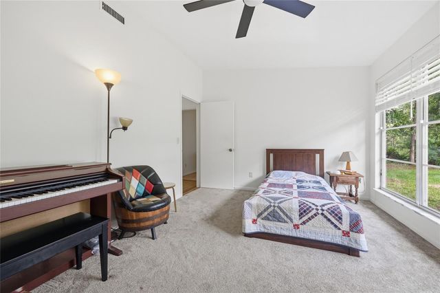 6605 NW 16TH PLACE, Gainesville, FL 32605