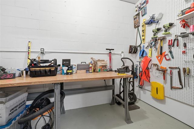 6605 NW 16TH PLACE, Gainesville, FL 32605
