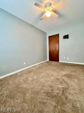 2216 Pretty Lake Ave Apt 2, Norfolk, VA 23518