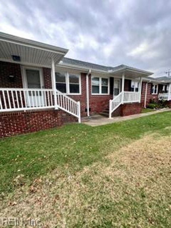 2216 Pretty Lake Ave Apt 2, Norfolk, VA 23518