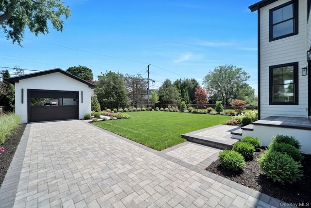 748 Carman Avenue, Westbury, NY 11590