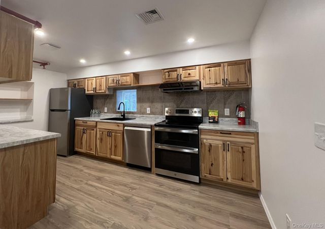 7 1st Street A-2, Warwick, NY 10990