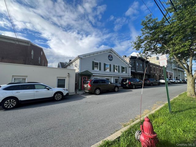 7 1st Street A-2, Warwick, NY 10990