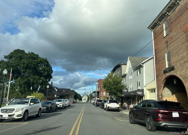 7 1st Street A-2, Warwick, NY 10990
