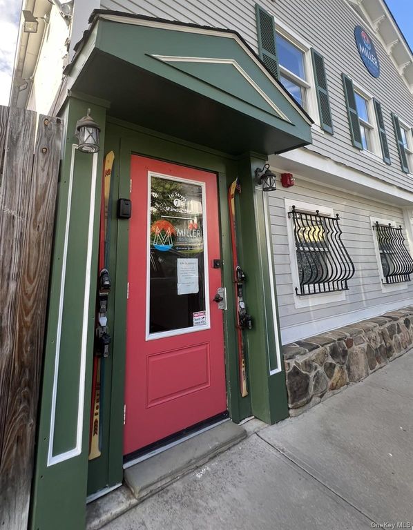 7 1st Street A-2, Warwick, NY 10990