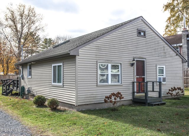 10 Newark Street, Saratoga Springs, NY 12866