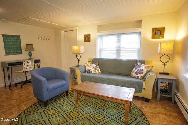 10 Newark Street, Saratoga Springs, NY 12866