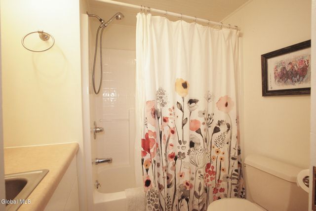 10 Newark Street, Saratoga Springs, NY 12866