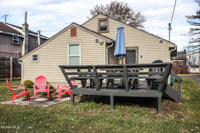 10 Newark Street, Saratoga Springs, NY 12866