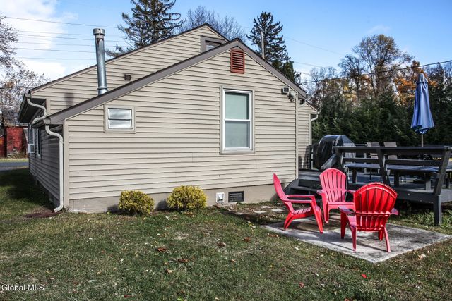 10 Newark Street, Saratoga Springs, NY 12866