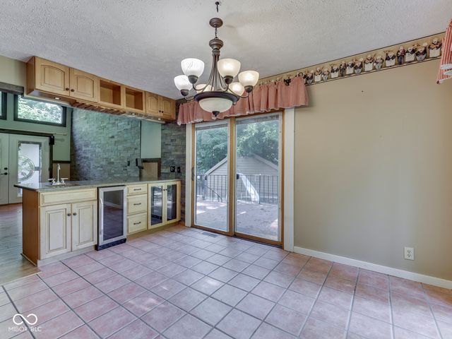 6796 Travis Place, Greenwood, IN 46143