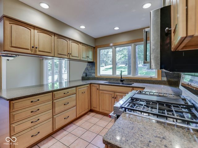 6796 Travis Place, Greenwood, IN 46143