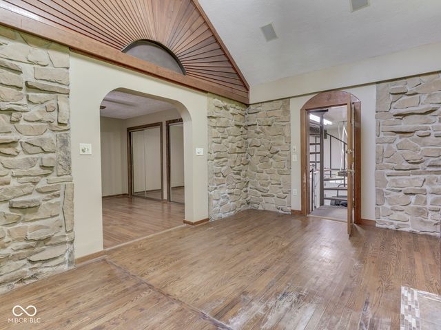 6796 Travis Place, Greenwood, IN 46143