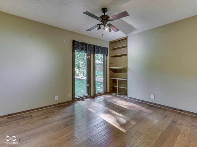 6796 Travis Place, Greenwood, IN 46143