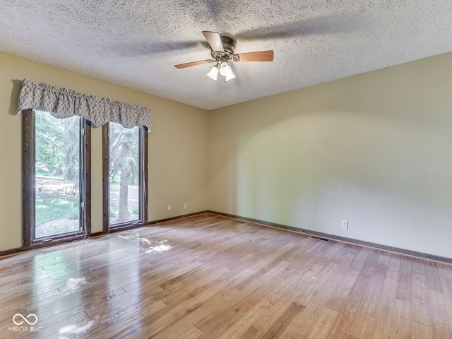 6796 Travis Place, Greenwood, IN 46143