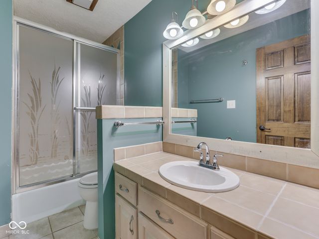 6796 Travis Place, Greenwood, IN 46143