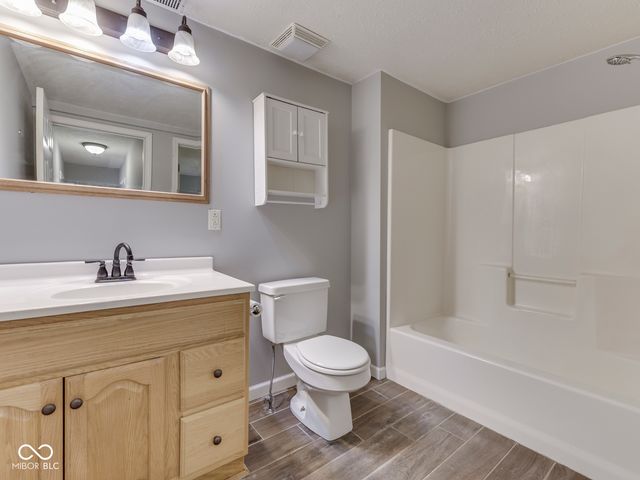 6796 Travis Place, Greenwood, IN 46143