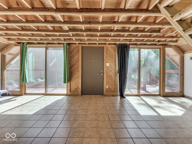 6796 Travis Place, Greenwood, IN 46143