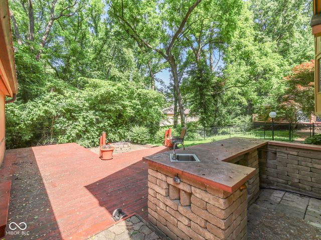 6796 Travis Place, Greenwood, IN 46143