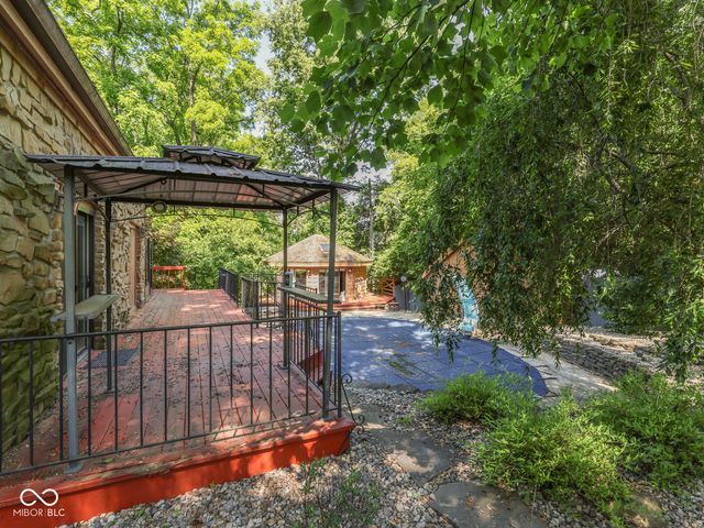 6796 Travis Place, Greenwood, IN 46143