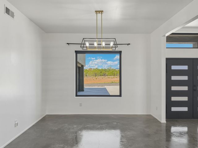 4421 Mission Bend, Santa Fe, NM 87507