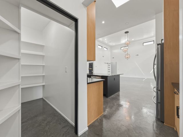 4421 Mission Bend, Santa Fe, NM 87507