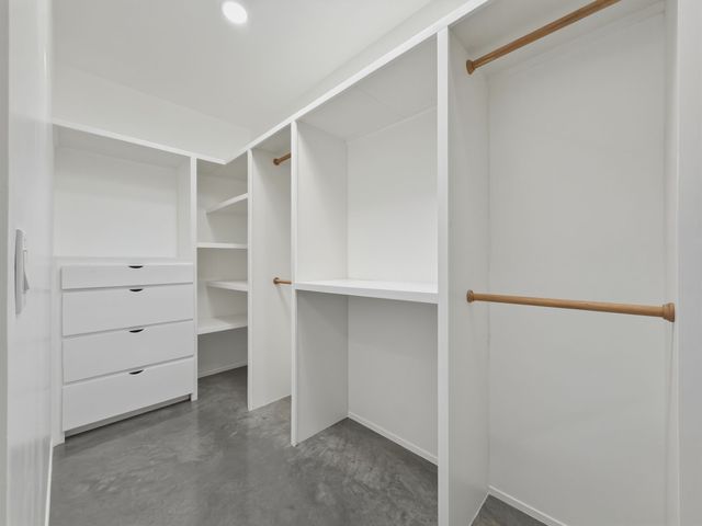 4421 Mission Bend, Santa Fe, NM 87507