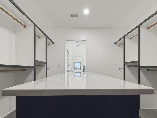 4421 Mission Bend, Santa Fe, NM 87507