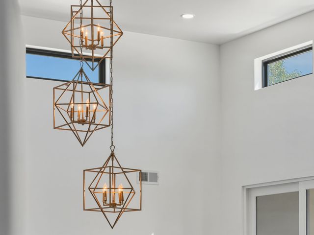 4421 Mission Bend, Santa Fe, NM 87507